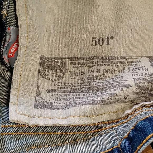 Levi's 501 Men's 34 Hemmed To 30" Button Fly Original Straight Leg Denim Jeans - Picture 11 of 12